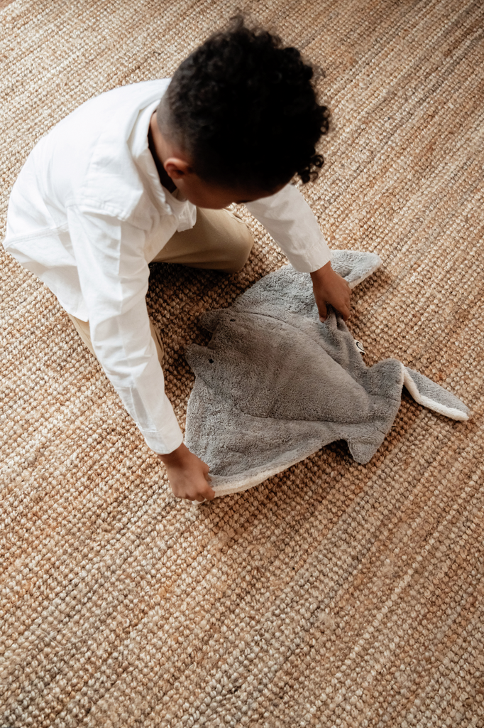 Large manta ray plush toy | Gray