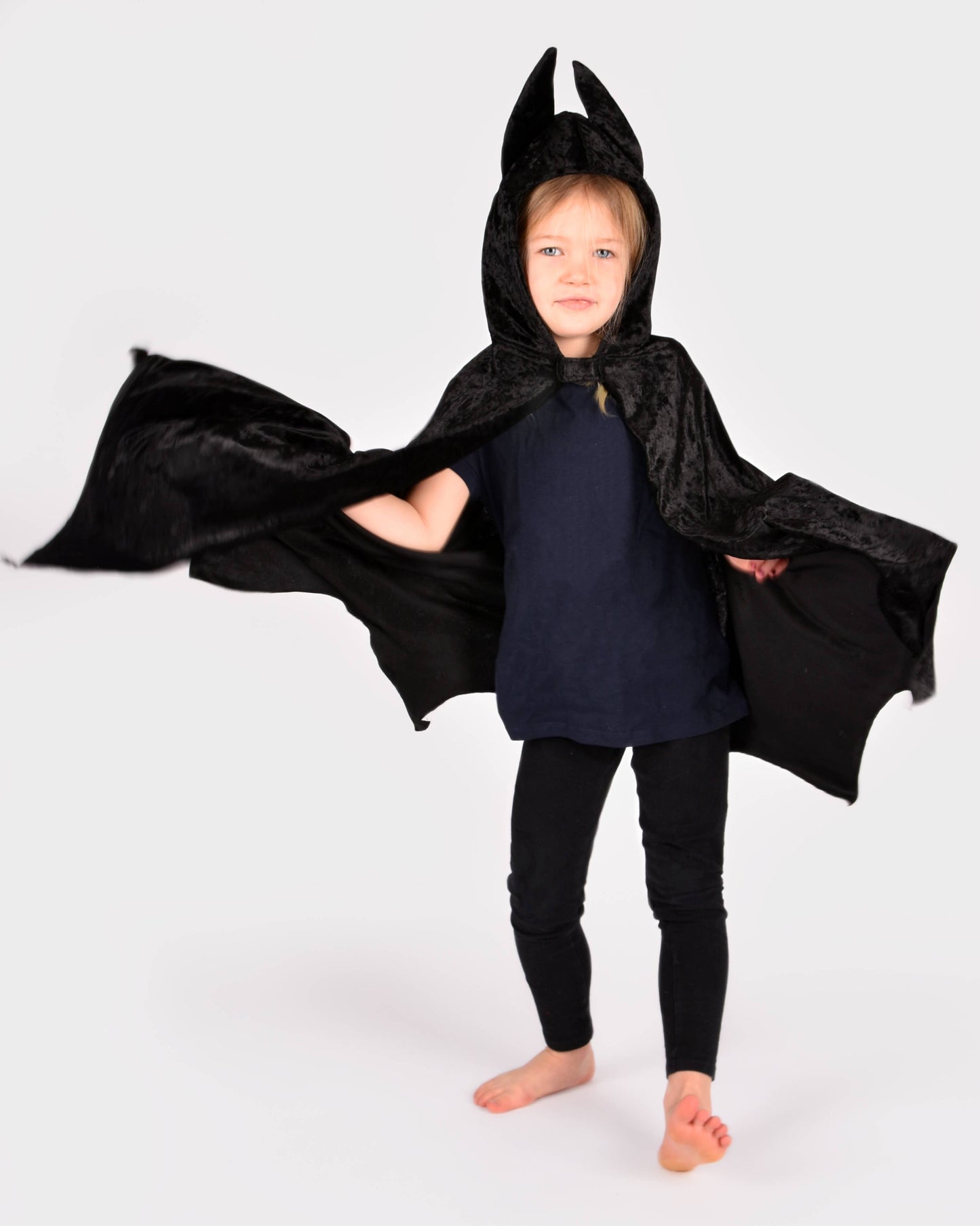 Cape de chauve-souris en velours noire 98-128 cl 3-8 ans