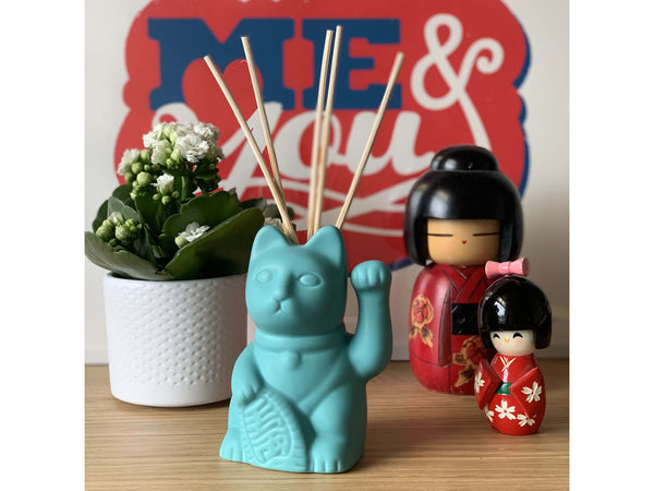 Oil Diffuser Lucky Cat Blue (including 40ml oil & 5 sticks)