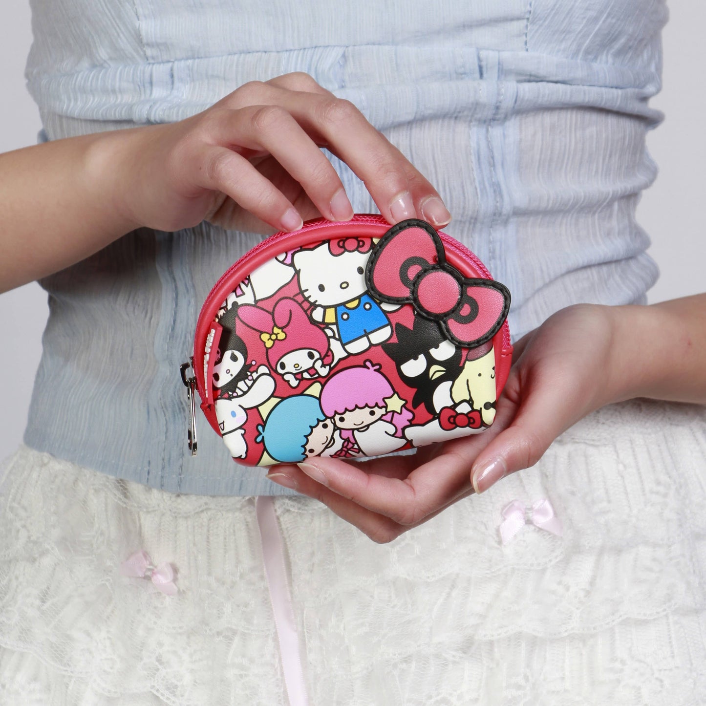 Monedero ovalado informal de Sanrio Hello Kitty Friends