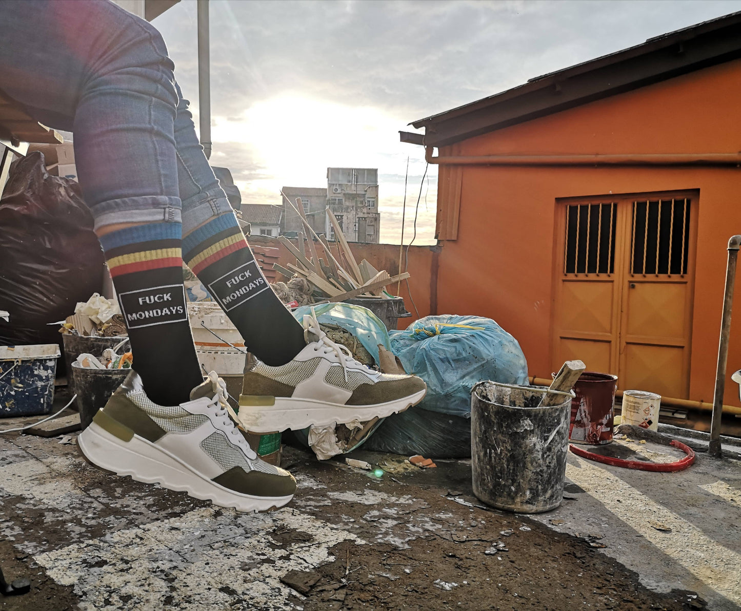 Joder los calcetines del lunes