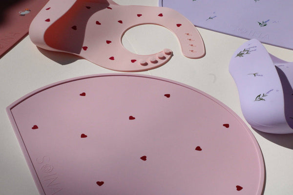 Set di tovagliette in silicone Amore - Rosa