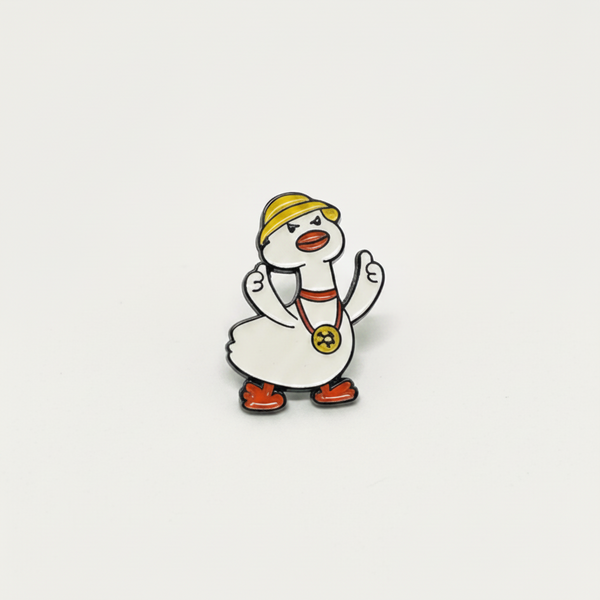 Pin's Canard Blanc Touriste - photo produit