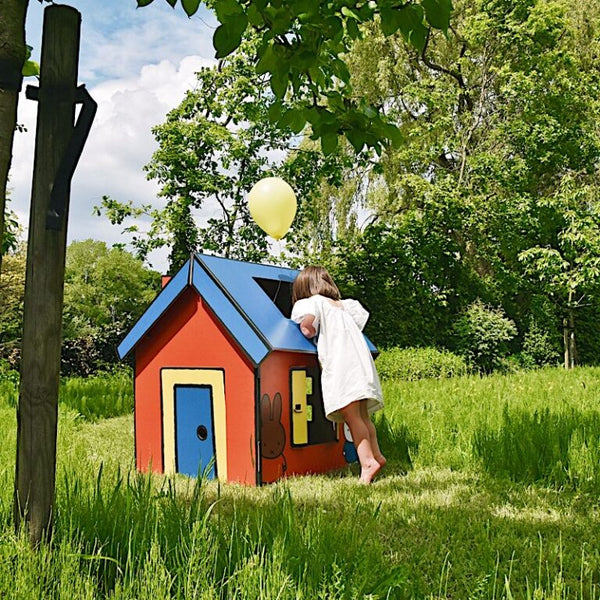 Casa de juegos de cartón Miffy Rabbit