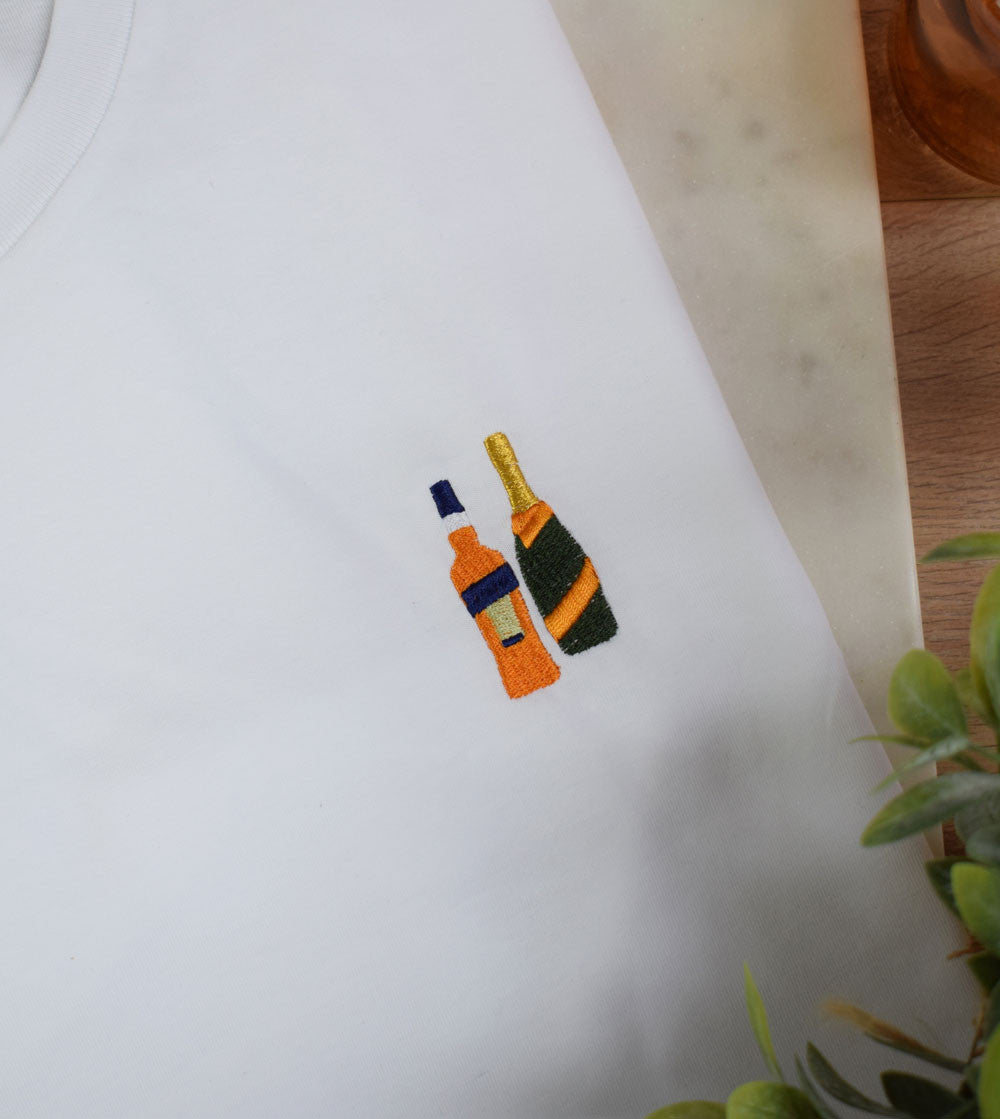 T-shirt bordada com garrafas de Aperol Spritz
