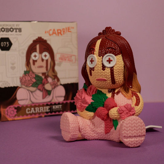 Carrie - Hecho a mano por robots N°073