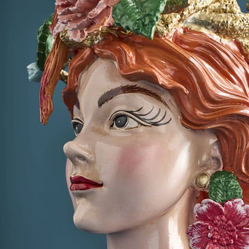 Jarrón con cabeza de mujer de M. Parrots