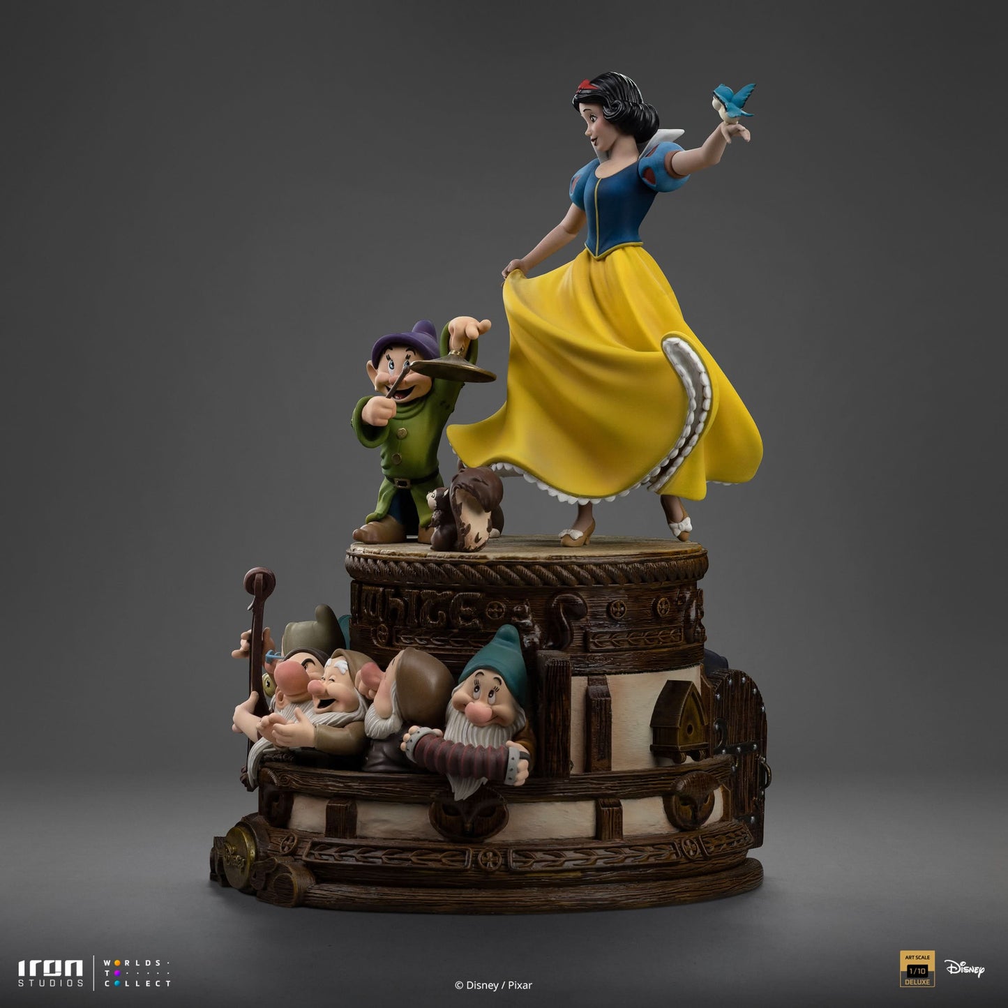 Pre-Order - Snow White Deluxe Statue - Snow White and the Seven Dwarves - Art Scale 1/10 - Iron Studios
