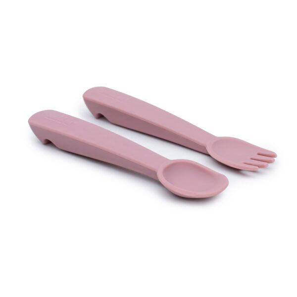 Conjunto de talheres de bebê rosa empoeirado