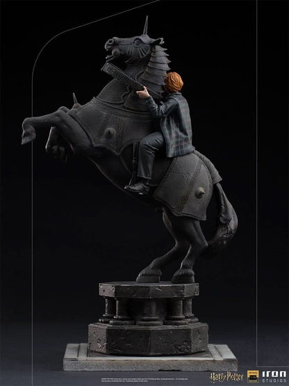 Statue Ron Weasley at the Wizard Chess - Harry Potter - Art Scale 1/10