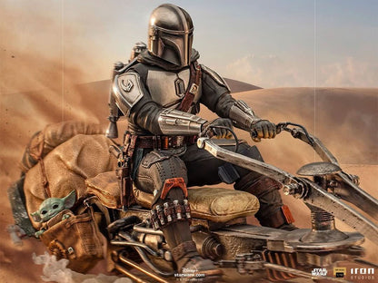 The Mandalorian on Speeder Bike Statue - Star Wars: The Mandalorian - Art Scale 1/10 - Iron Studios