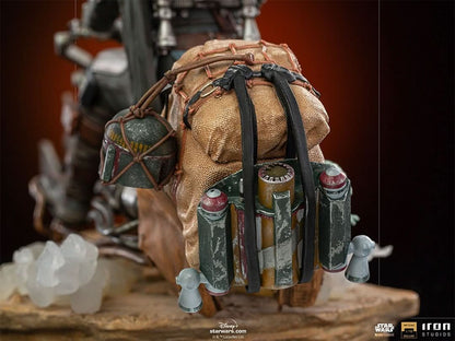 The Mandalorian on Speeder Bike Statue - Star Wars: The Mandalorian - Art Scale 1/10 - Iron Studios
