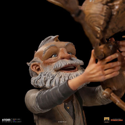 Geppetto & Pinocchio Deluxe Statue (Signed Version) - Pinocchio - Art Scale 1/10 - Iron Studios