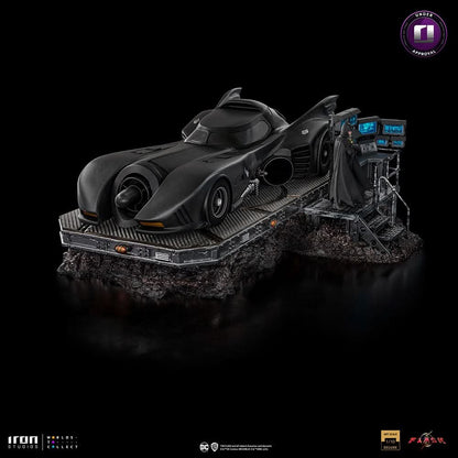 Statue Batmobile Deluxe - The Flash Movie - Art Scale 1/10 - DC Comics