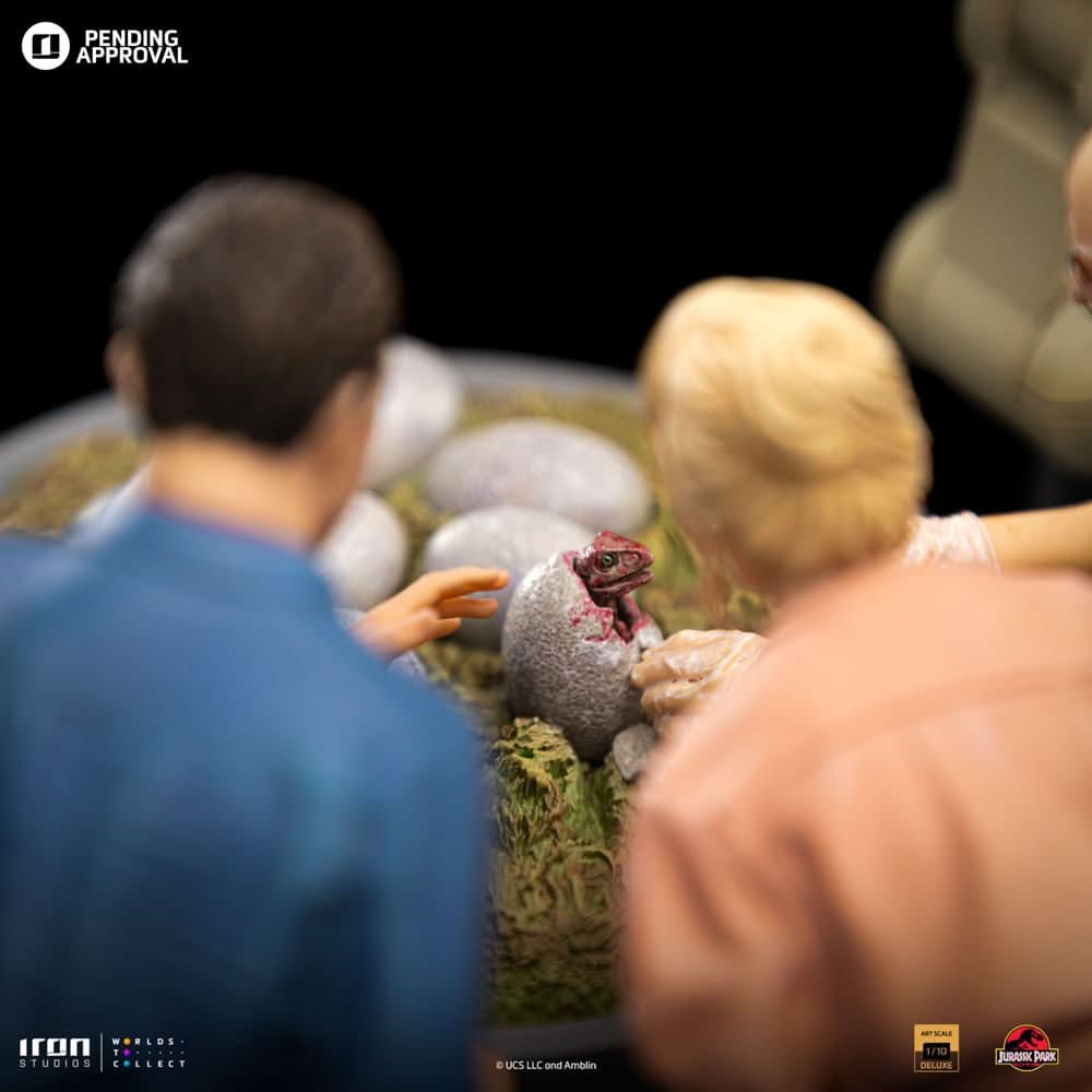 Statue Dino Hatching Deluxe - Jurassic Park - Art Scale 1/10