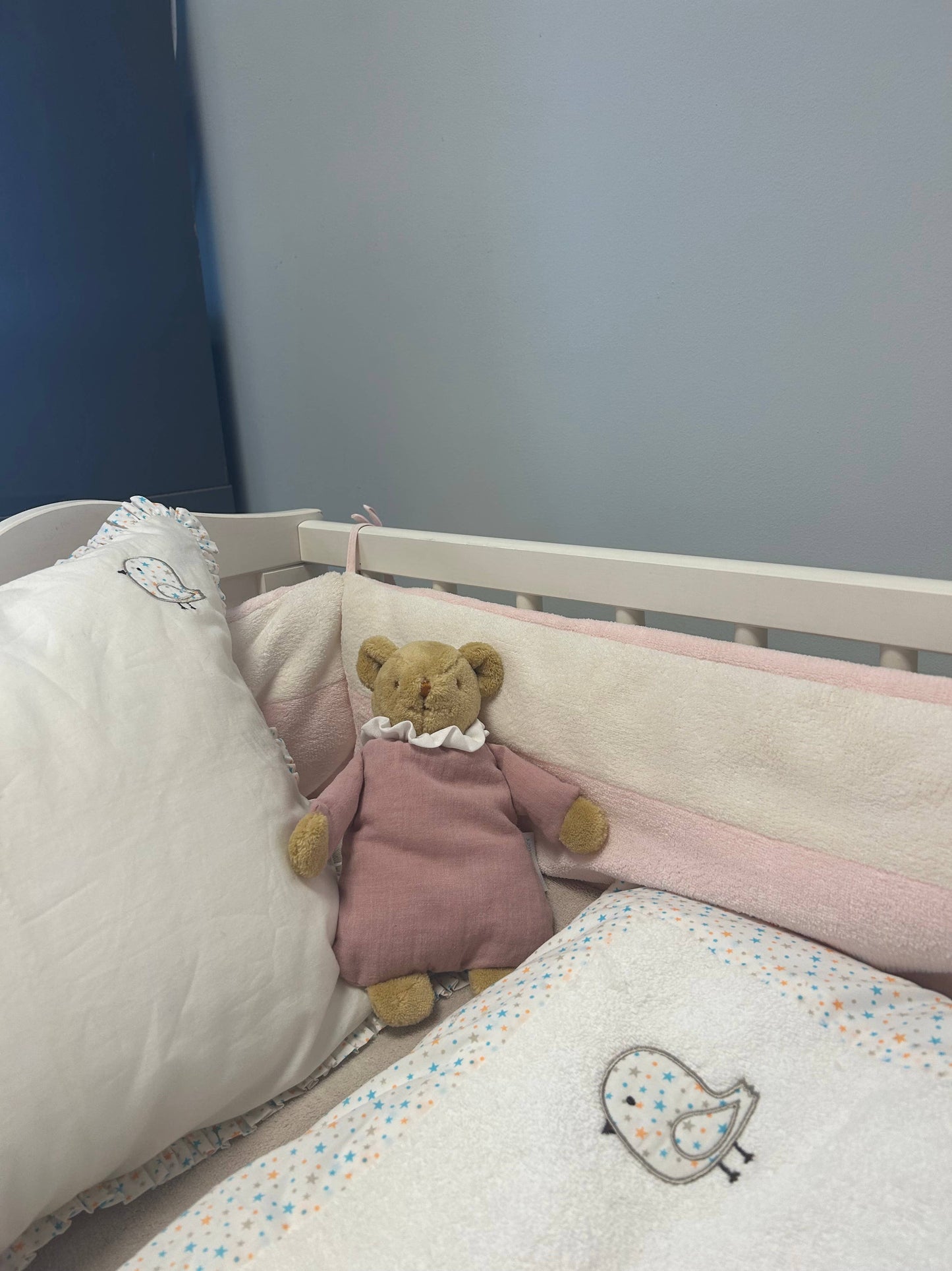 Ours Nid d'Ange Doudou Hochet - Coton Bio Vieux Rose