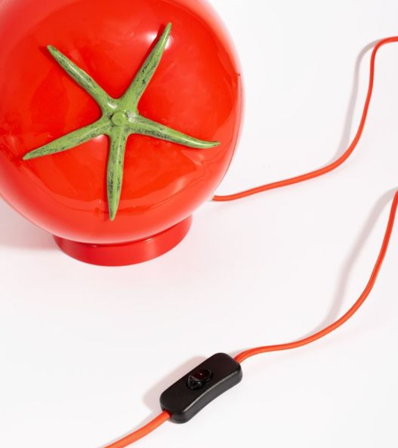 Lampada a forma di pomodoro da tavolo o da appendere