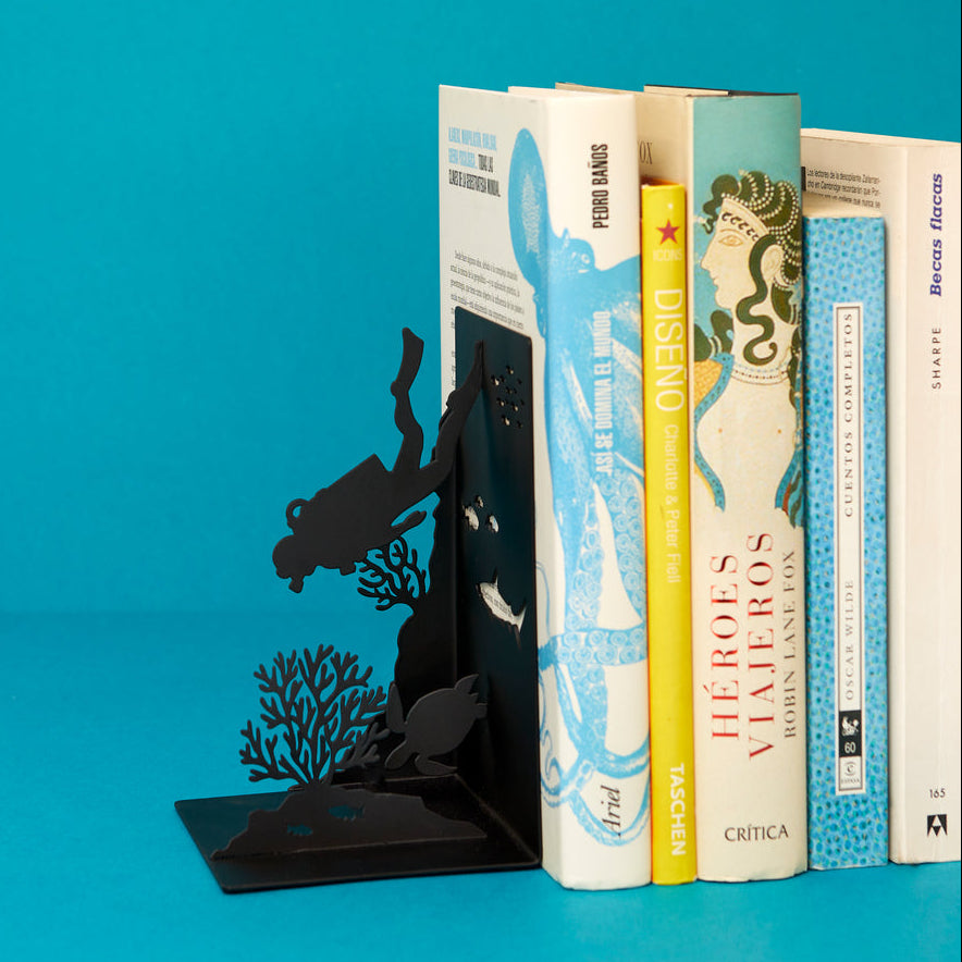 Serre-livres Scuba
