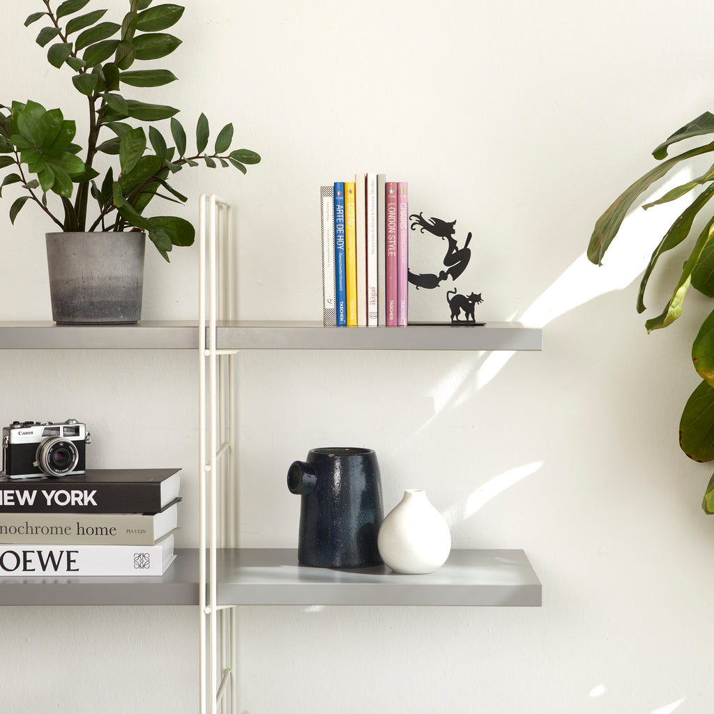 Magic Bookend