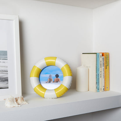 Floats Photo Frame