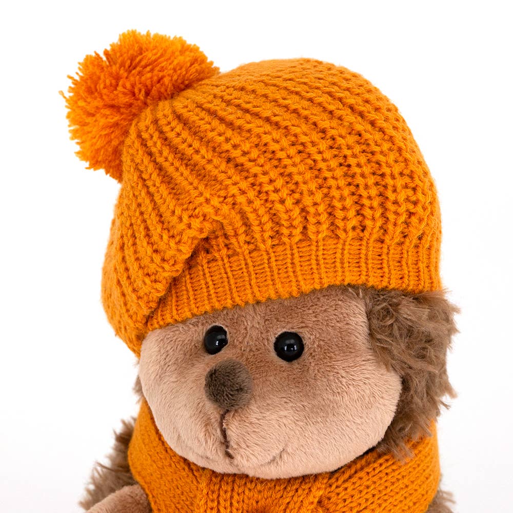 Peluche le hérisson Fluffy avec béret rayé moutarde 20cm