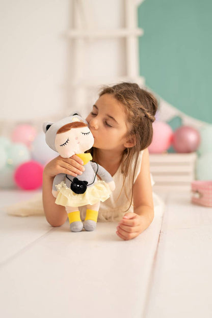 Muñeca gatita de tela Lili