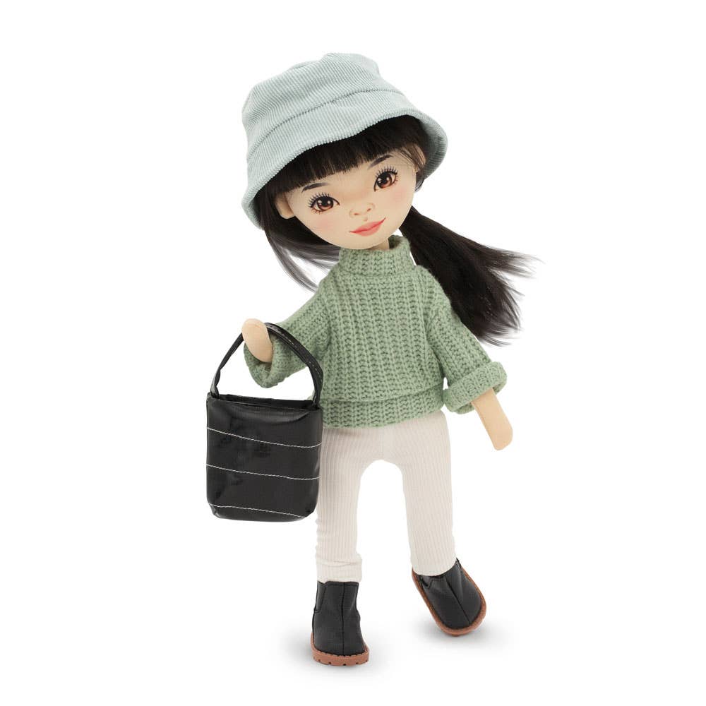 Bambola Lilu con maglione verde, 32 cm