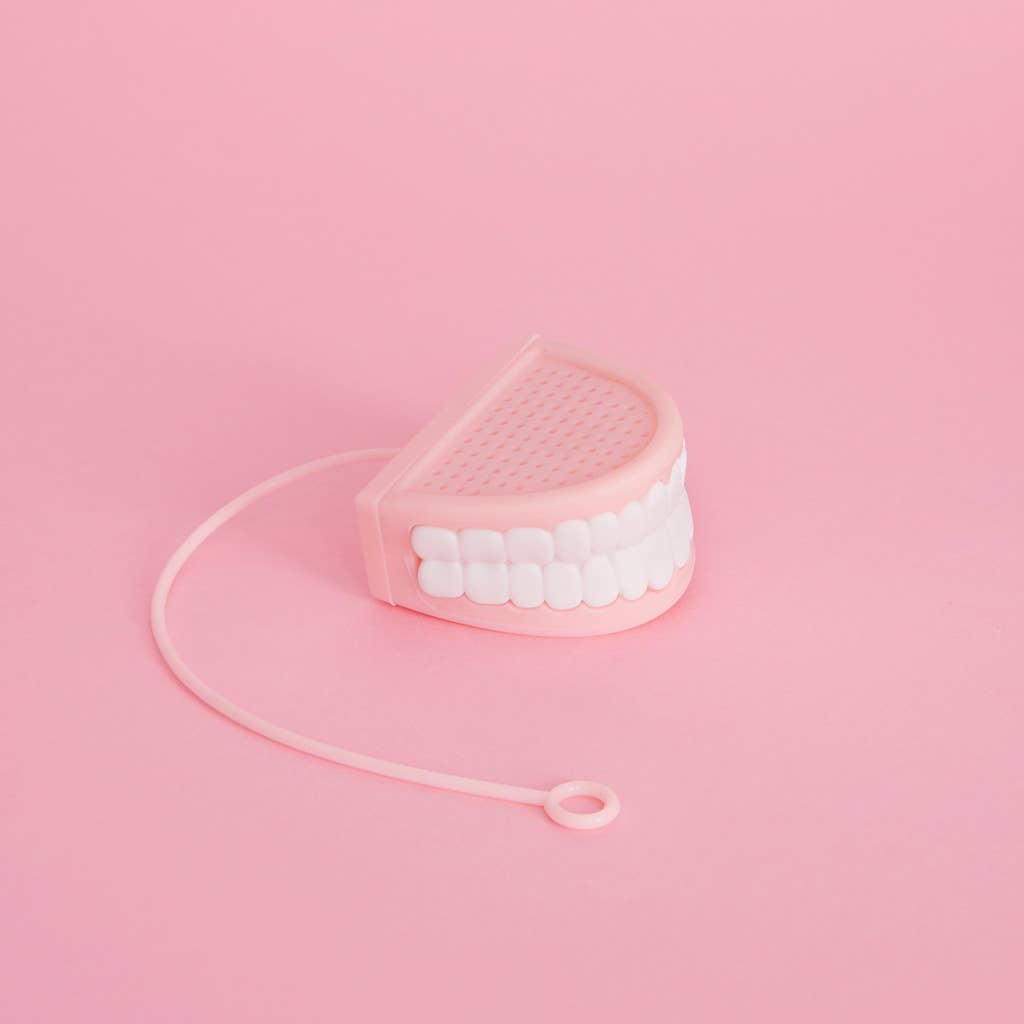 Infusor de chá em forma de dentes