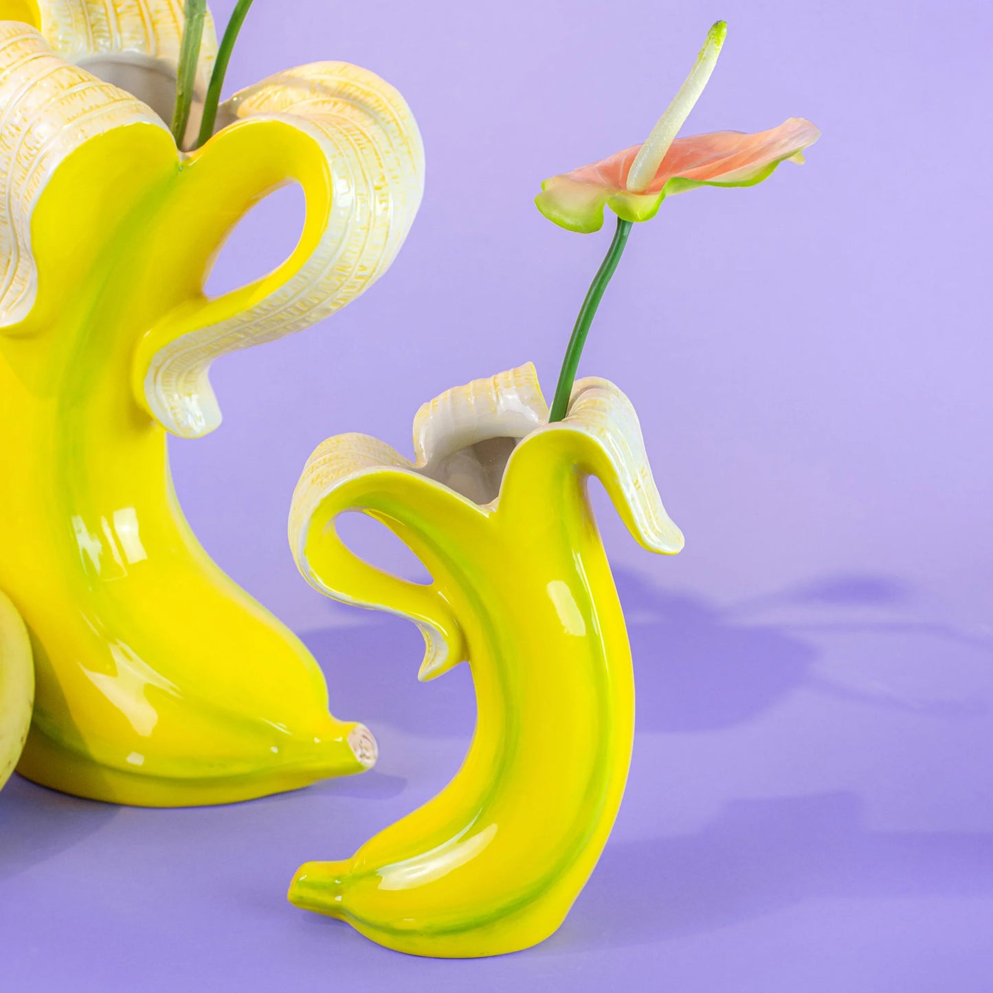 Grand Vase Banana Romance