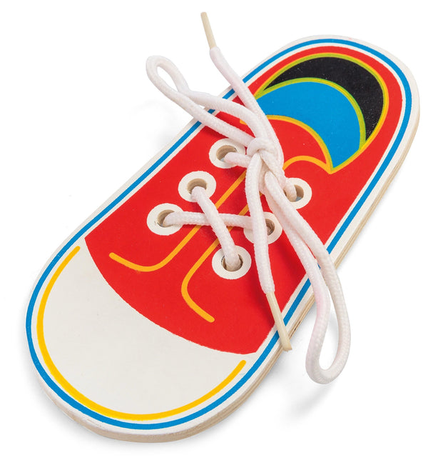 CHAUSSURE À LACETS EN BOIS