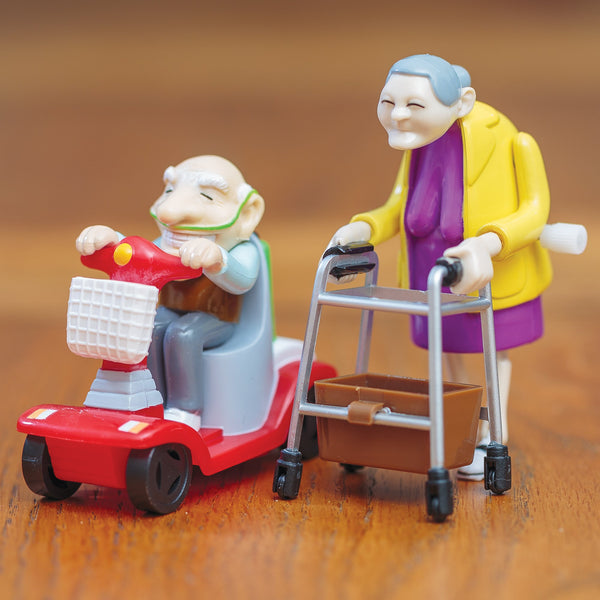 GRAND-MÈRE ET GRAND-PÈRE DE COURSE