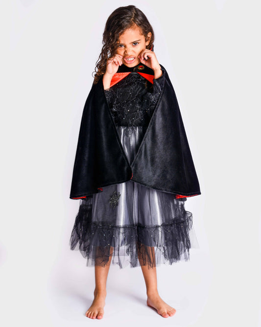 Cape de vampire Deluxe en satin rouge et pierre 110-116 cl