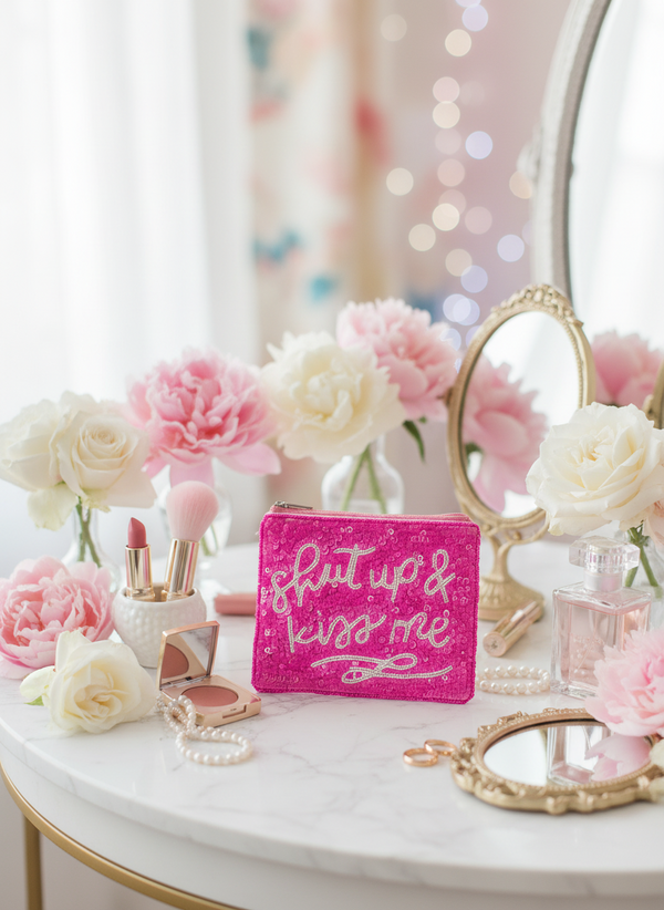 Borsa con cerniera e perline "Shut Up & Kiss Me"