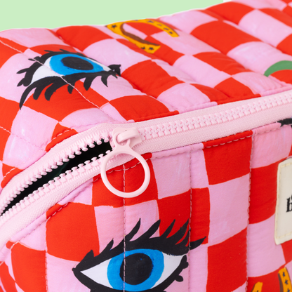 Check icons Flat layout Toiletry bag