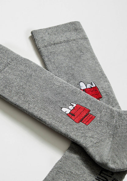 Calcetines bordados de BeSnoopy House