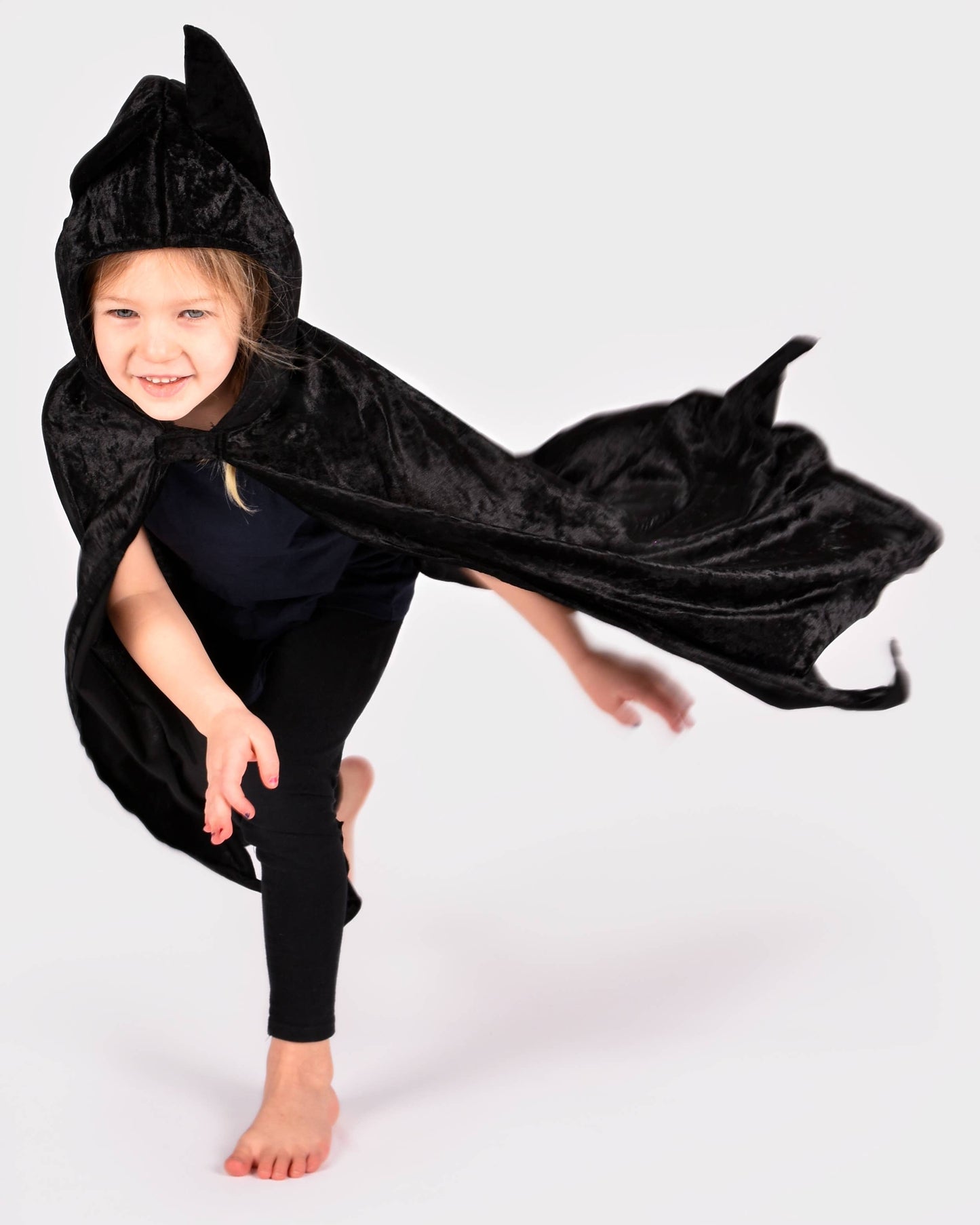 Cape de chauve-souris en velours noire 98-128 cl 3-8 ans
