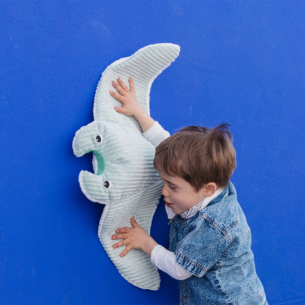 Peluche raie manta Mantalou maman et son bébé bleu aqua – Les Ptipotos