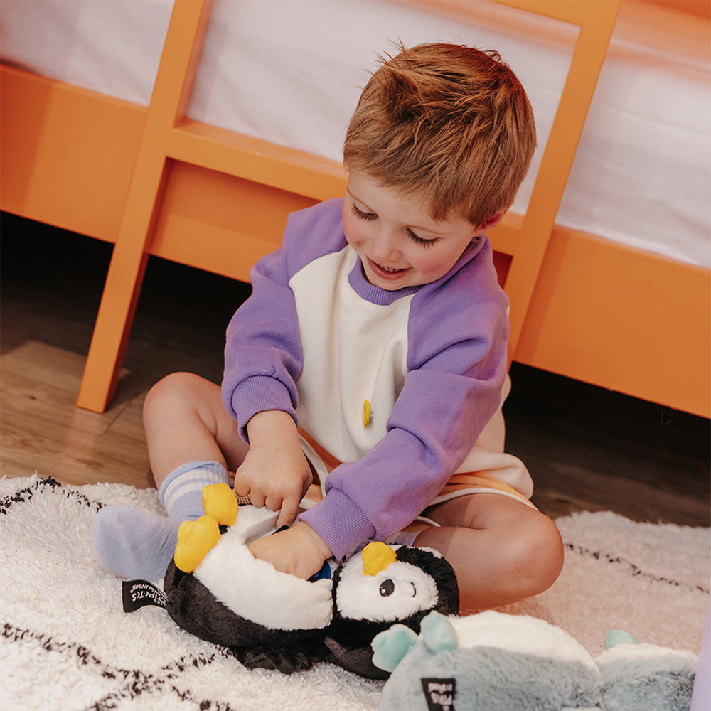 Peluche pingouin Iglou maman et son bébé blanc et noir – Les Ptipotos