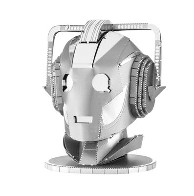 MetalEarth: DOCTOR WHO/CYBERMAN HEAD 4.06x4.06x7.11cm, maquette 3D en métal avec 2 feuilles, sur carte 12x17cm, 14+