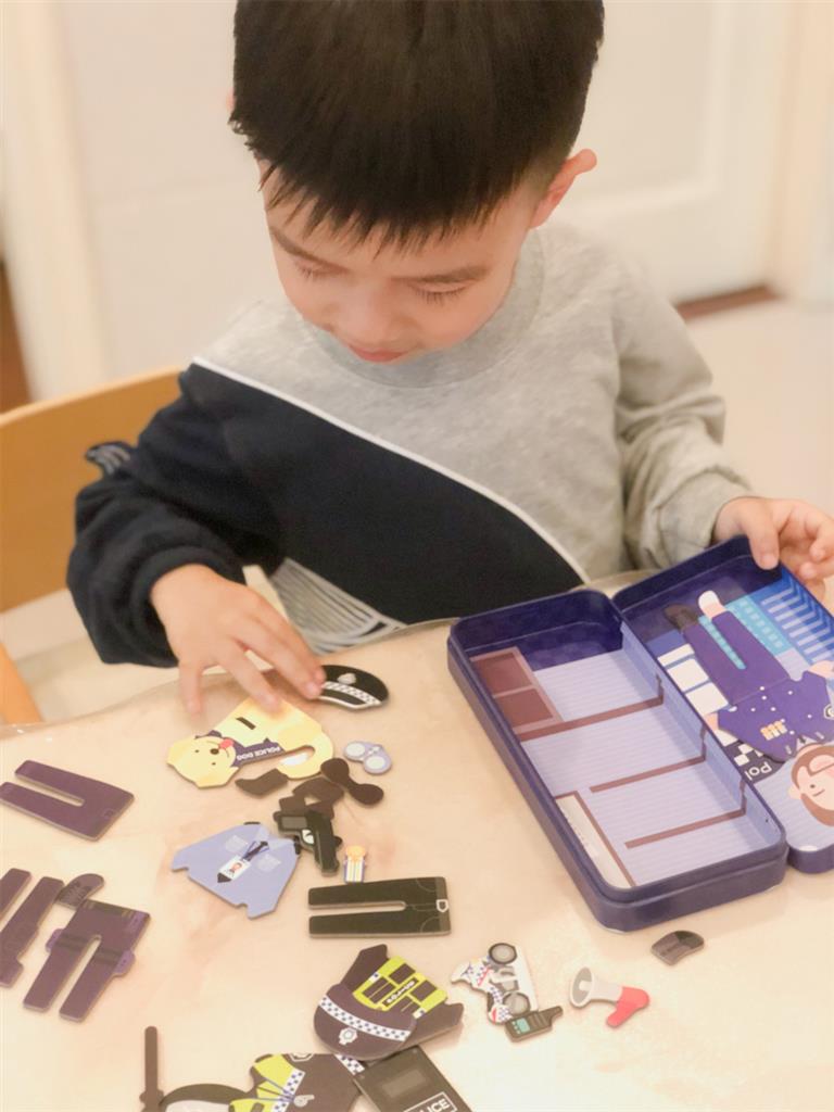 Boîte de Puzzle Magnétique - Officier de Police