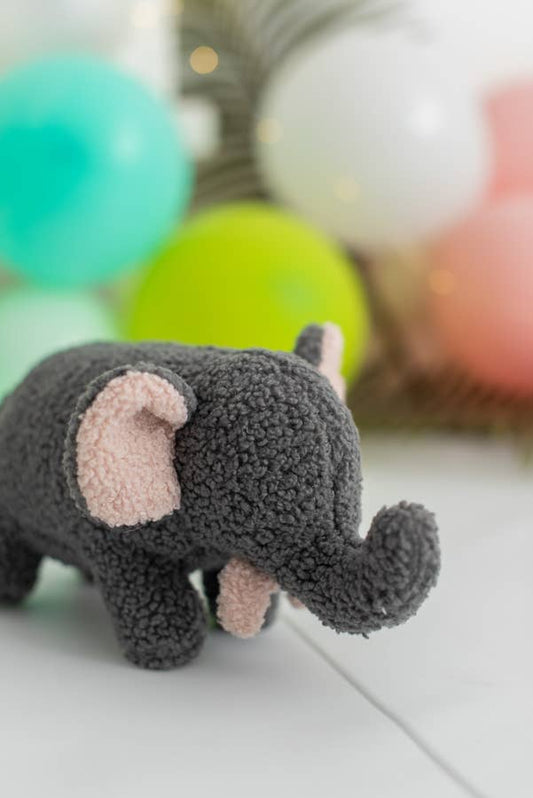 Peluche éléphant gris pour bébé crochet fait main cadeau de naissance pour bébé