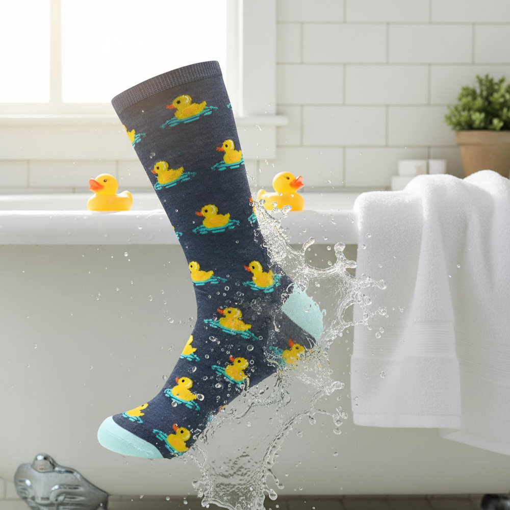 Schwimmende gelbe Entensocken