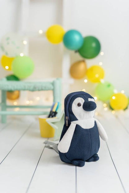Zaino all'uncinetto a forma di pinguino – blu e bianco