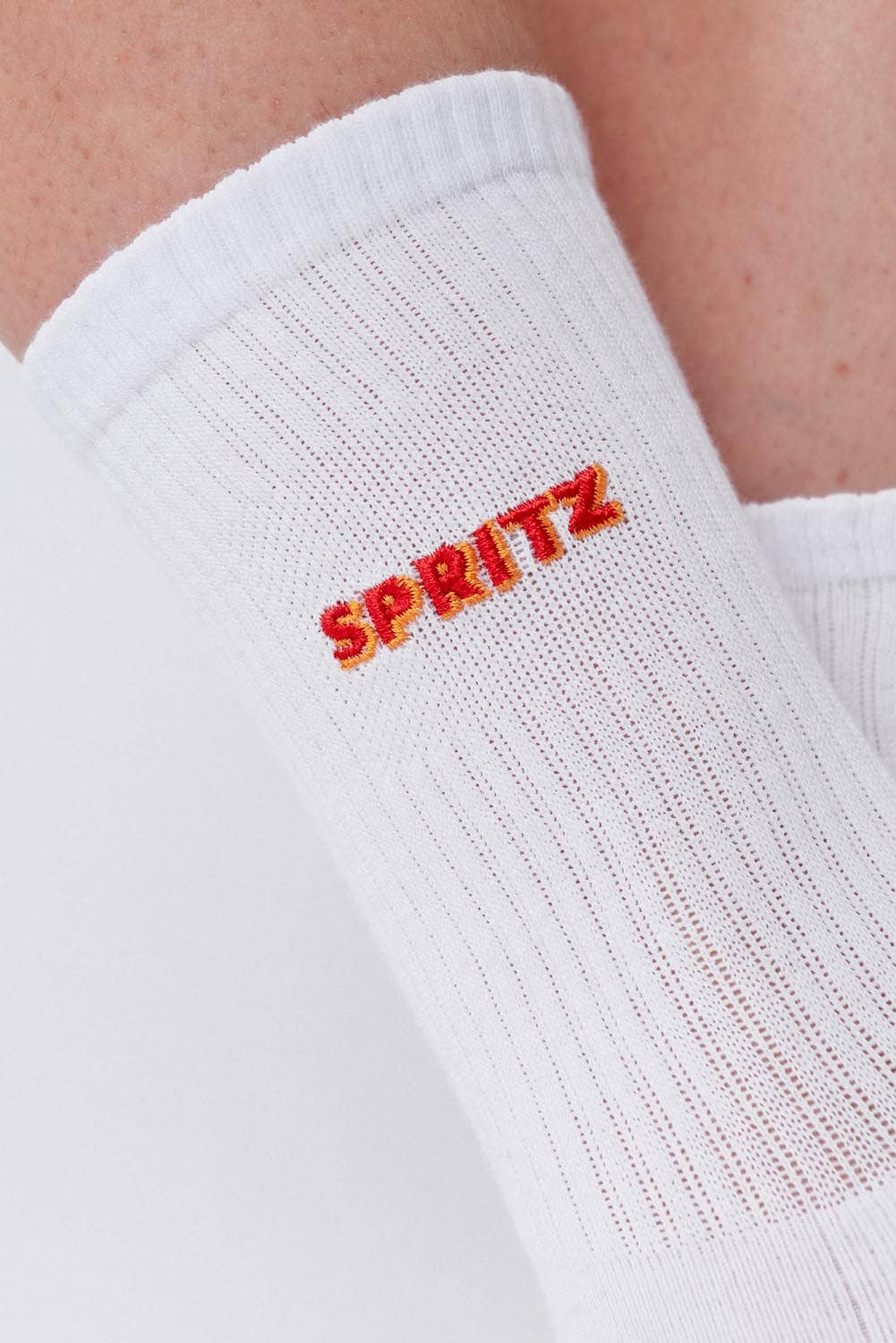 Calcetines bordados con la firma Spritz