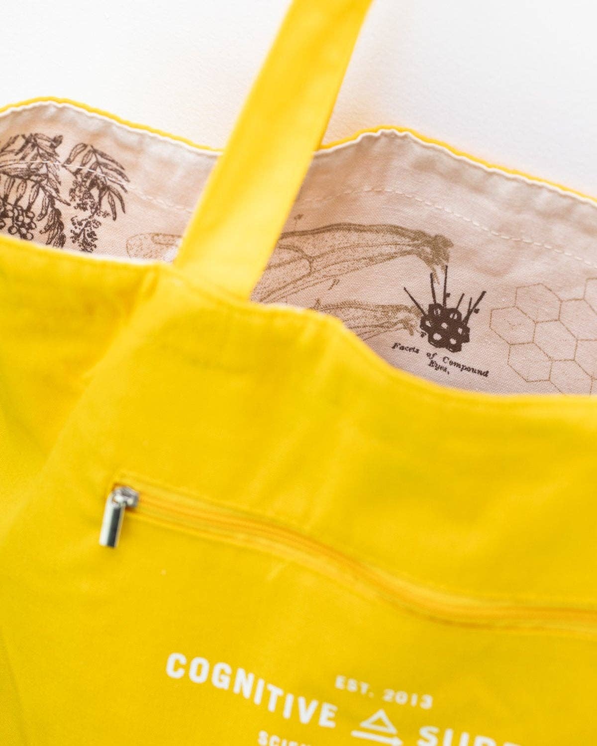 Sac fourre-tout en toile avec motif d'abeille – produit scientifique Cognitive Surplus EU, vue 2