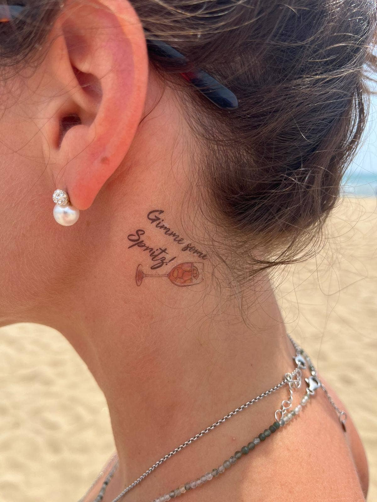 Tatuajes temporales en spray