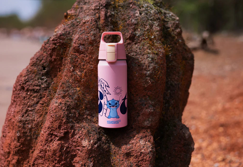 Botella de agua WMB ONE Kids Stitch de 0,6 L 