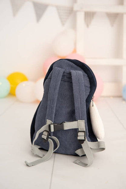 Zaino all'uncinetto a forma di pinguino – blu e bianco