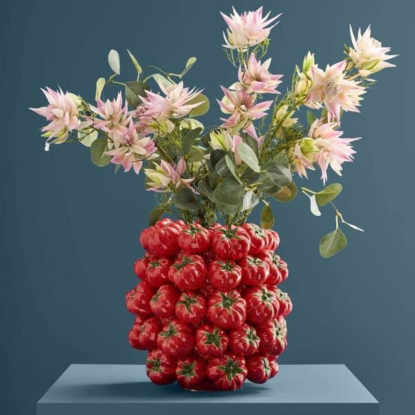 Vaso di pomodori rossi