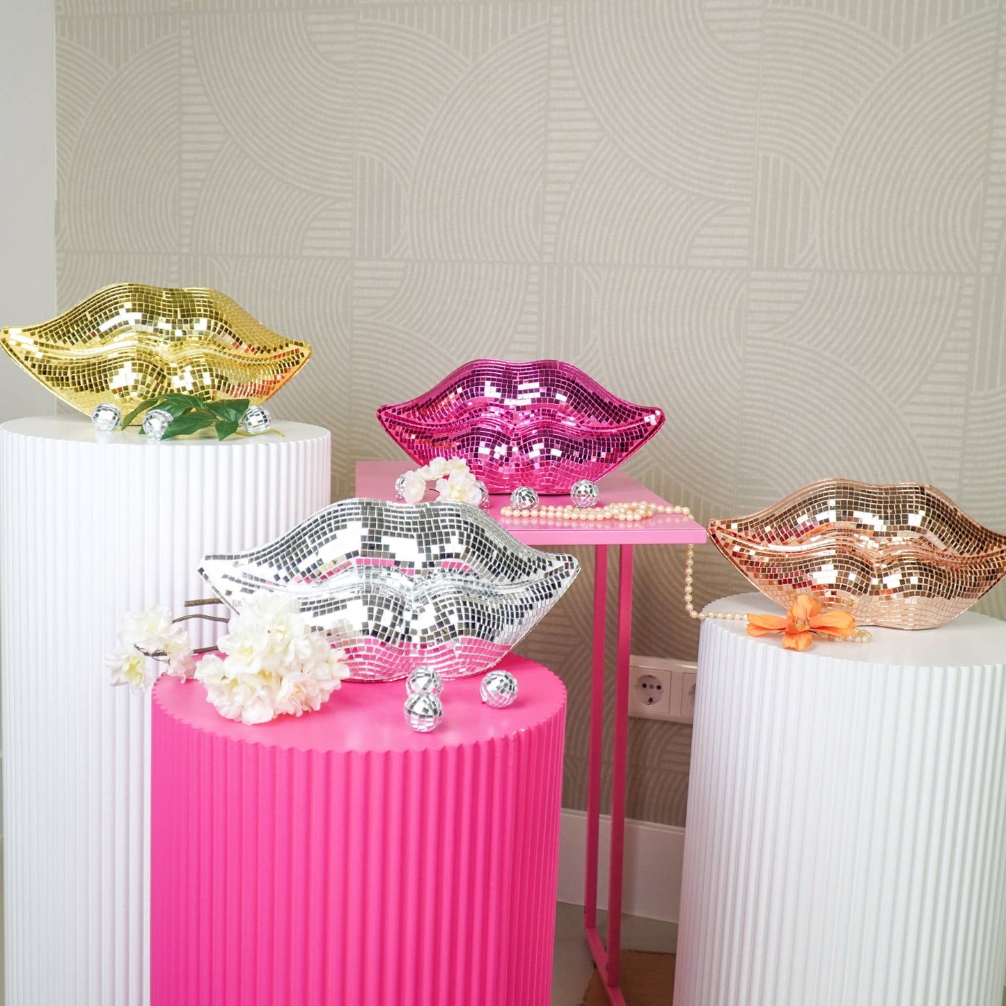 Ornament - Disco - Lips - Glass - Gold - 29x10x13.5cm